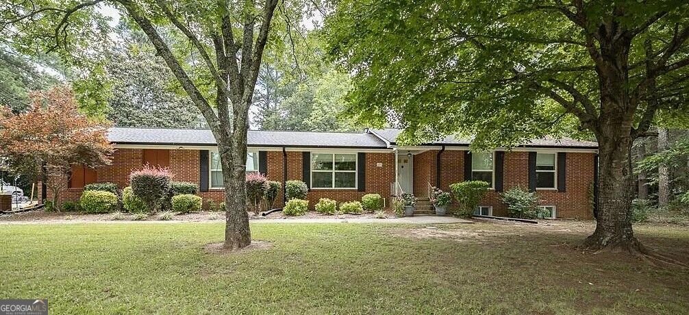 855 CHEROKEE Road Winterville - main photo