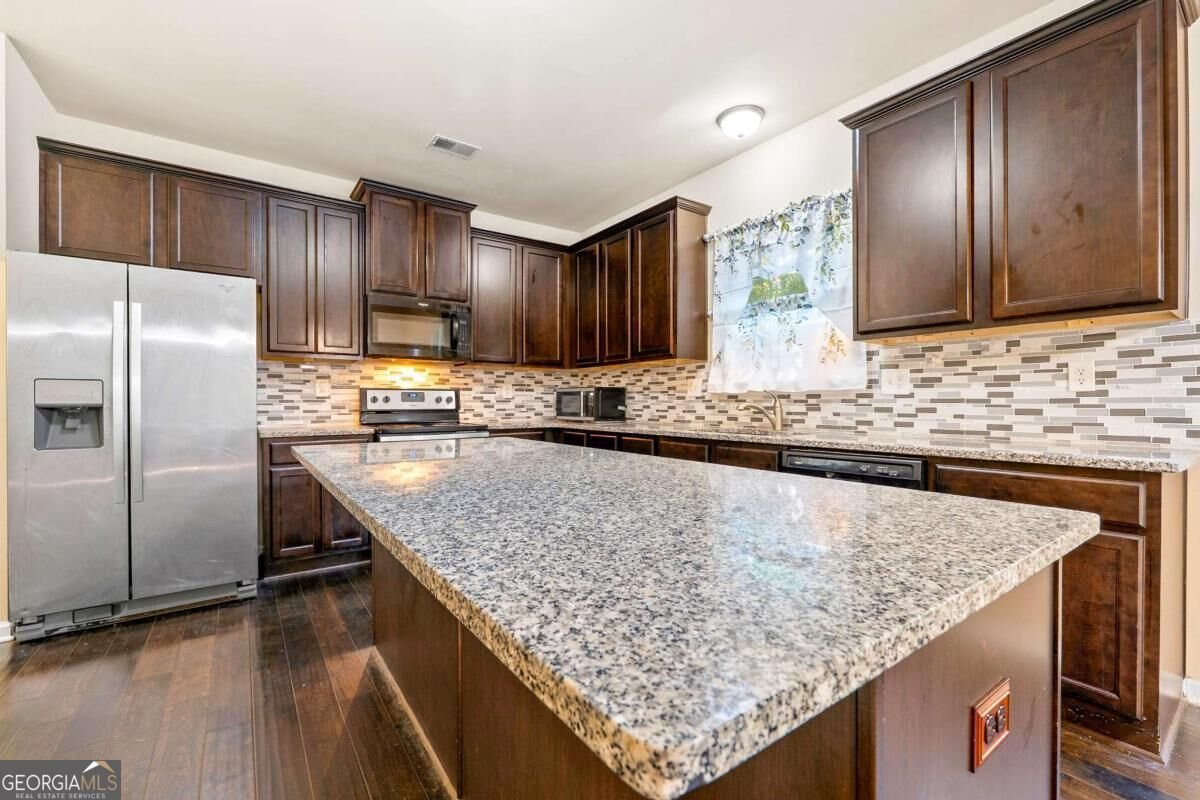 1347 Balvaird Drive Lawrenceville - Photo 11