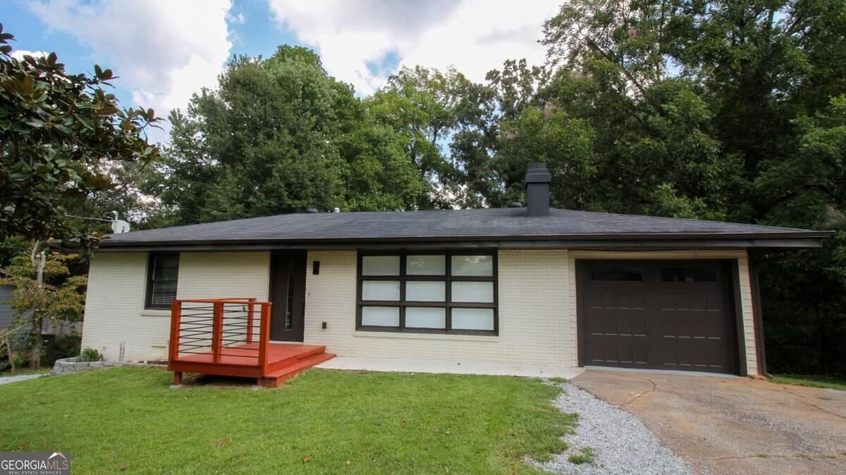 5207 White Boulevard Mableton - main photo