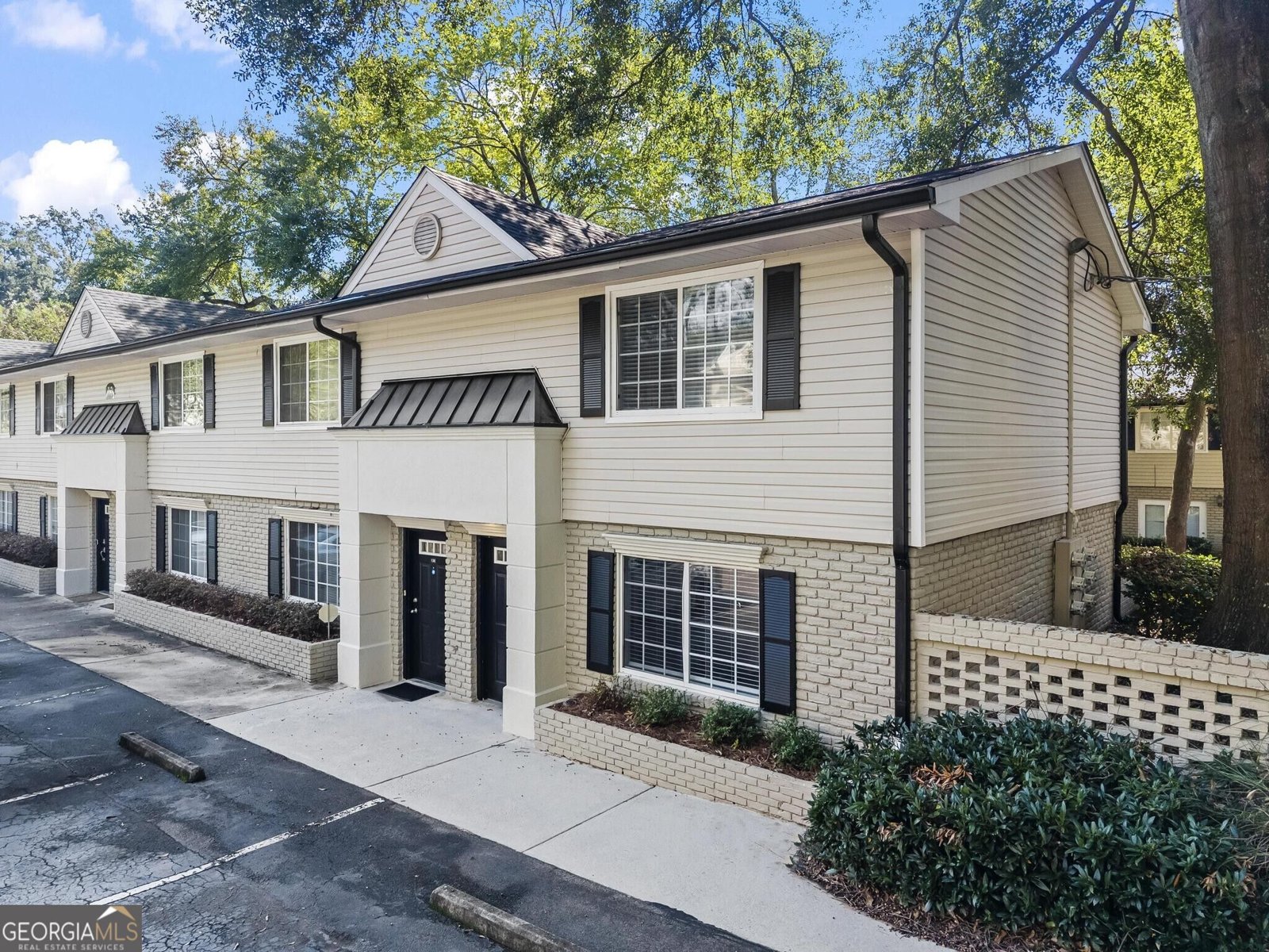 6940 Roswell Road Atlanta - main photo