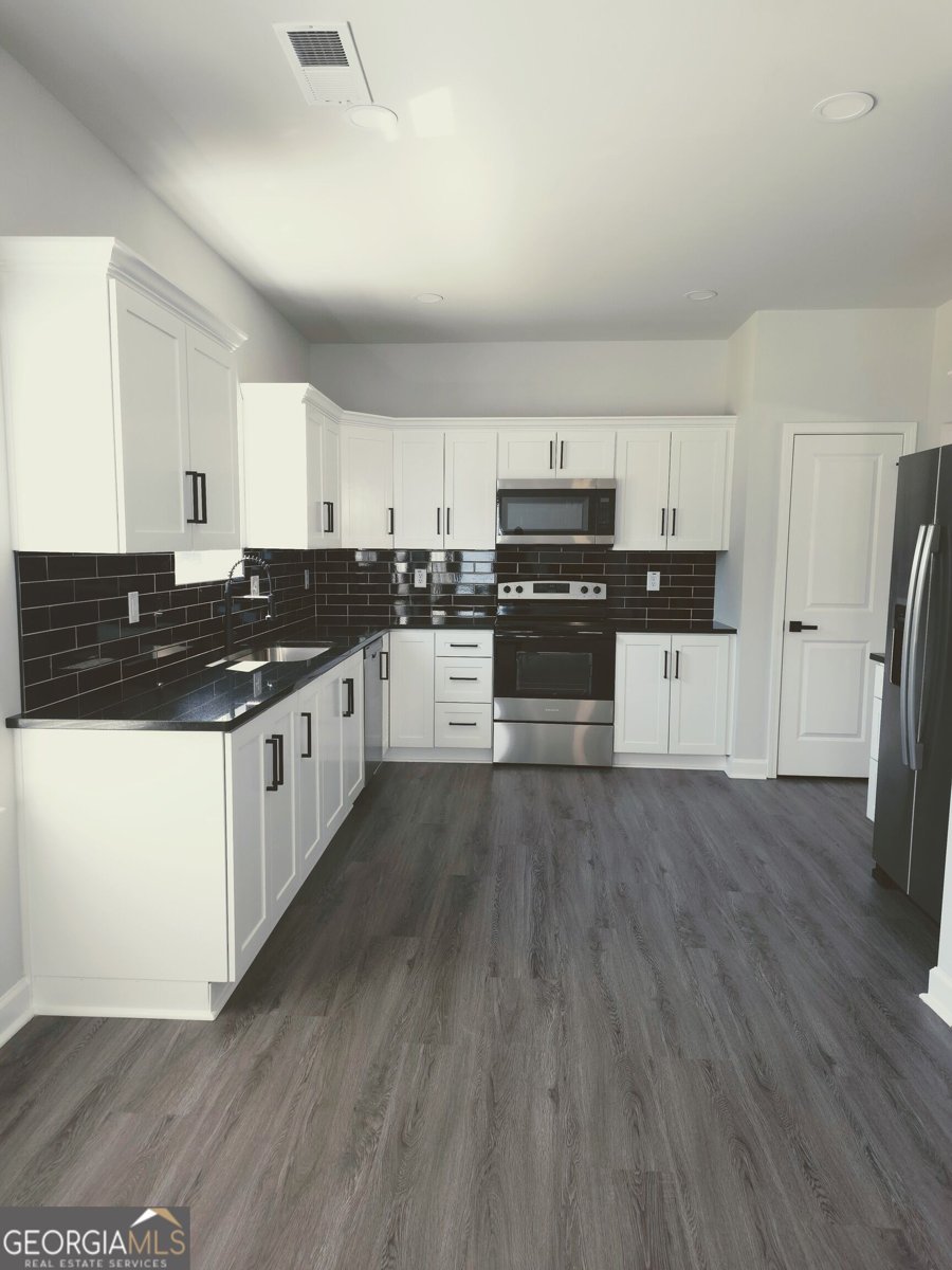 444 Hill Street Griffin - Photo 11