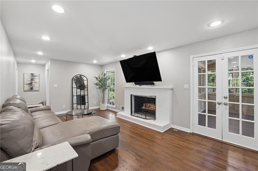 1020 Winding Creek Trail Sandy Springs - Photo 11