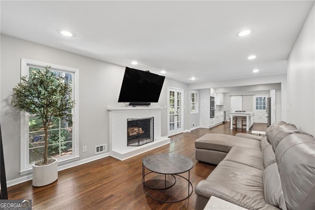1020 Winding Creek Trail Sandy Springs - Photo 13