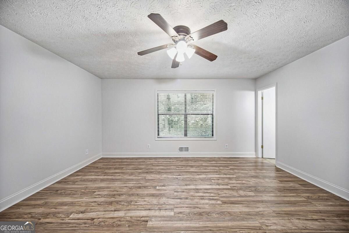 136 Farmington Drive Woodstock - Photo 11