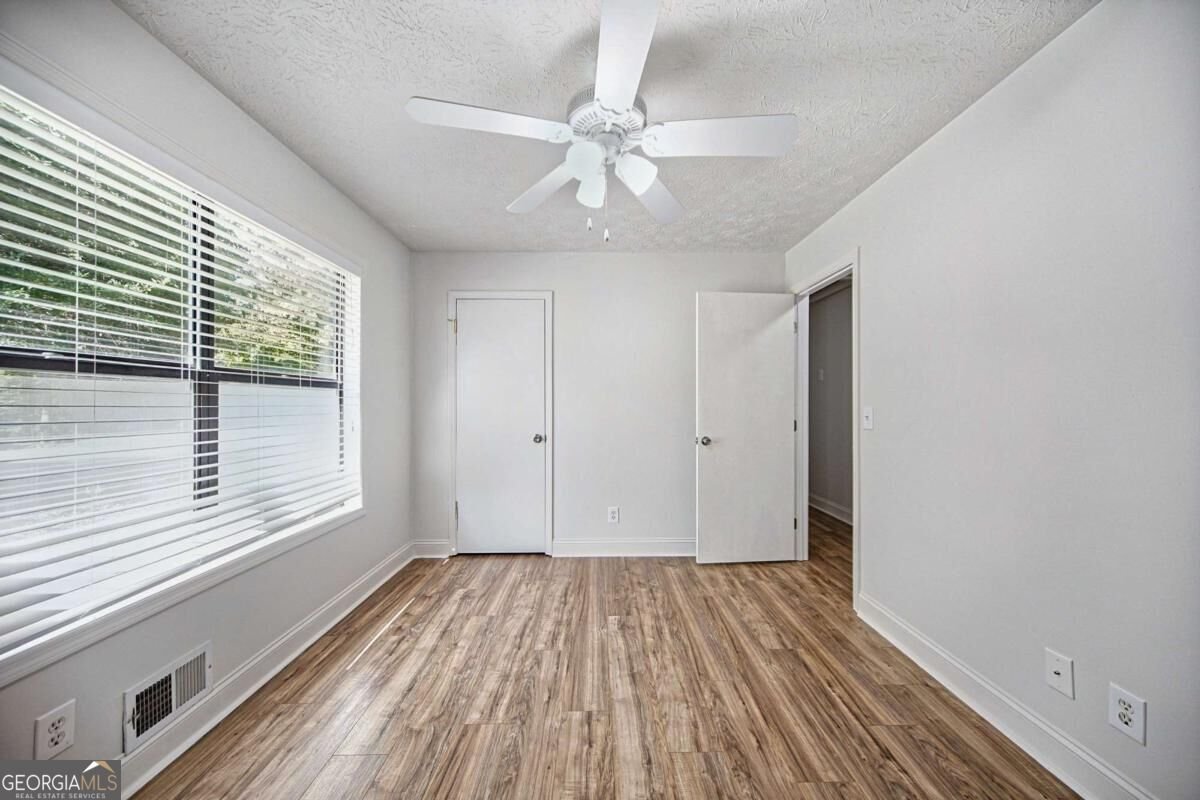 136 Farmington Drive Woodstock - Photo 15