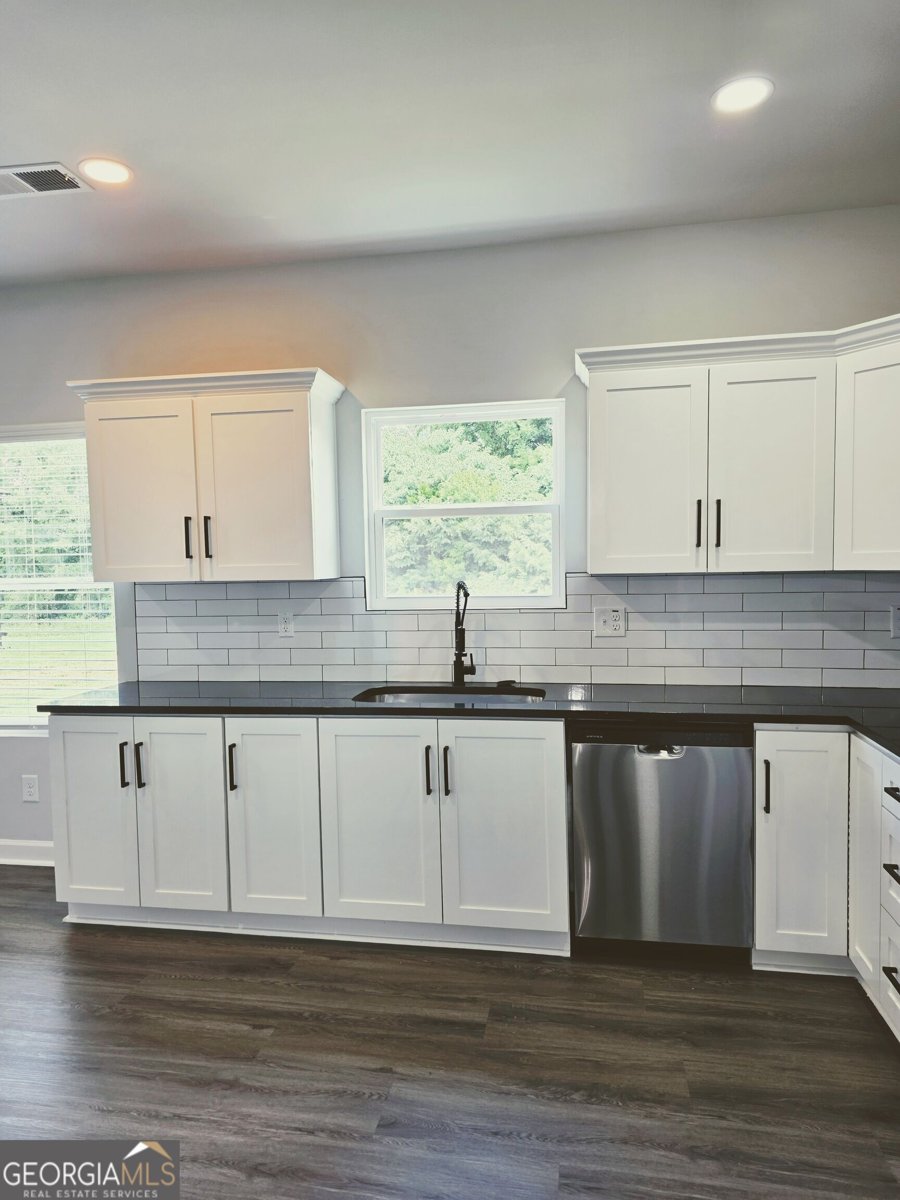 448 Hill Street Griffin - Photo 11
