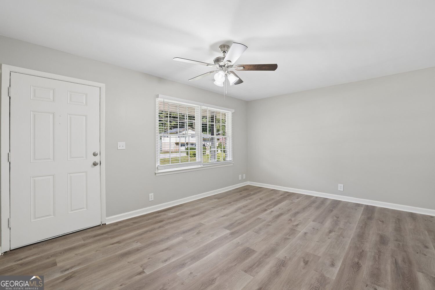 719 San Miguel Drive Stone Mountain - Photo 8