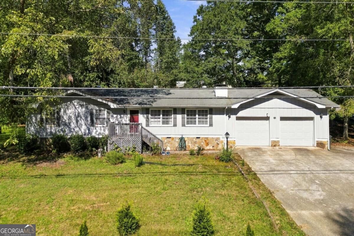 1701 Old Camp Trail Conyers - main photo