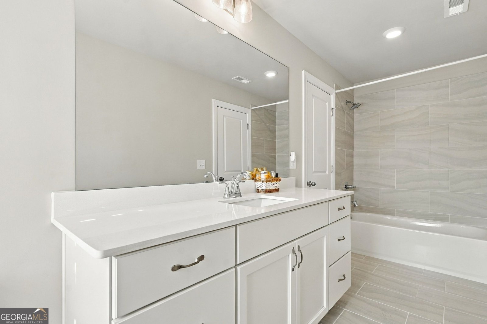388 Lakeside Court Canton - Photo 32