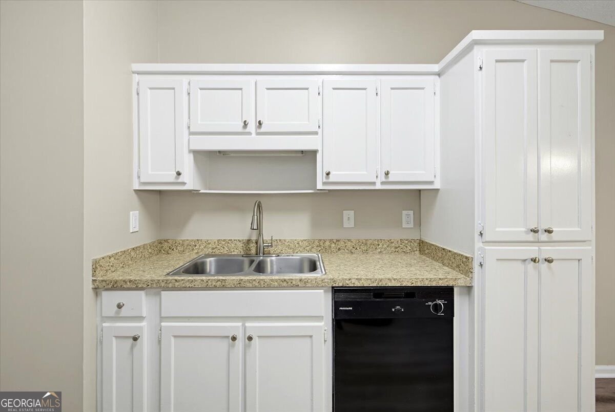 334 Hill S Pointe Court Bethlehem - Photo 18