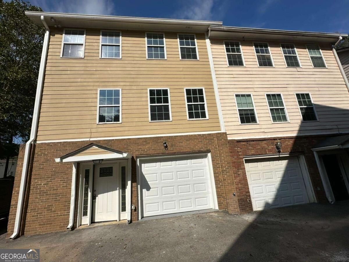 2417 Perry Boulevard Atlanta - main photo