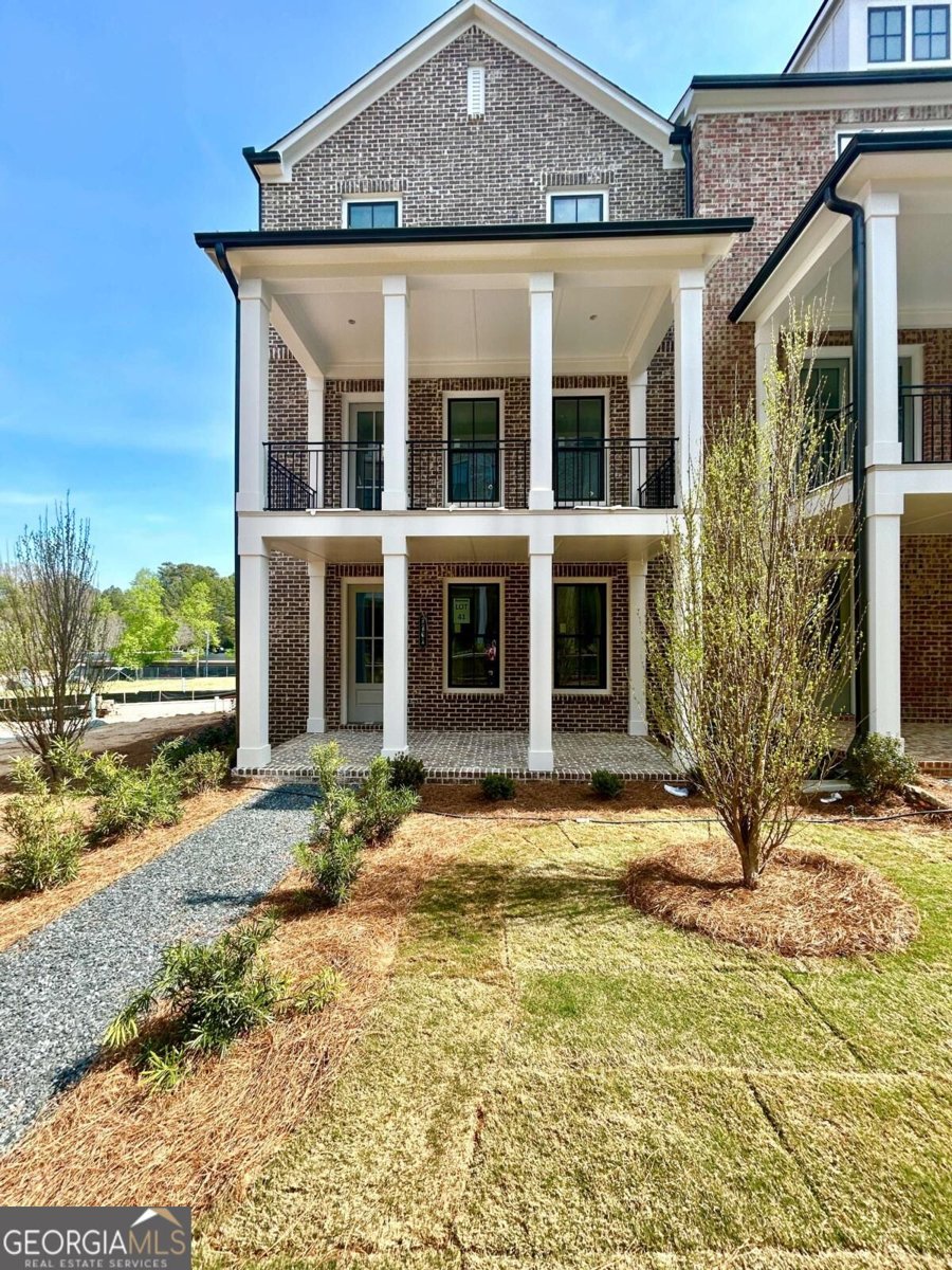 2244 Wexford Drive Brookhaven - main photo