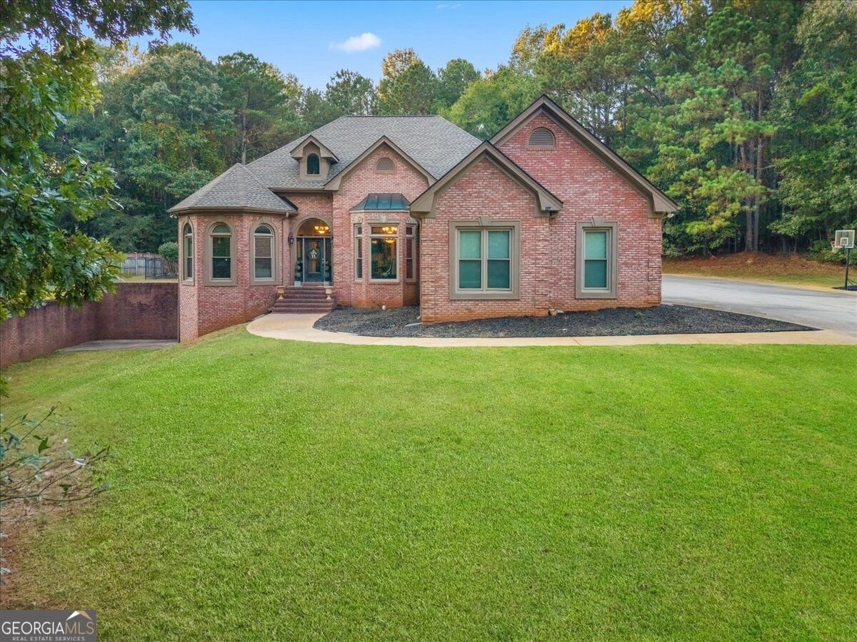 815 Streamside Drive McDonough - main photo