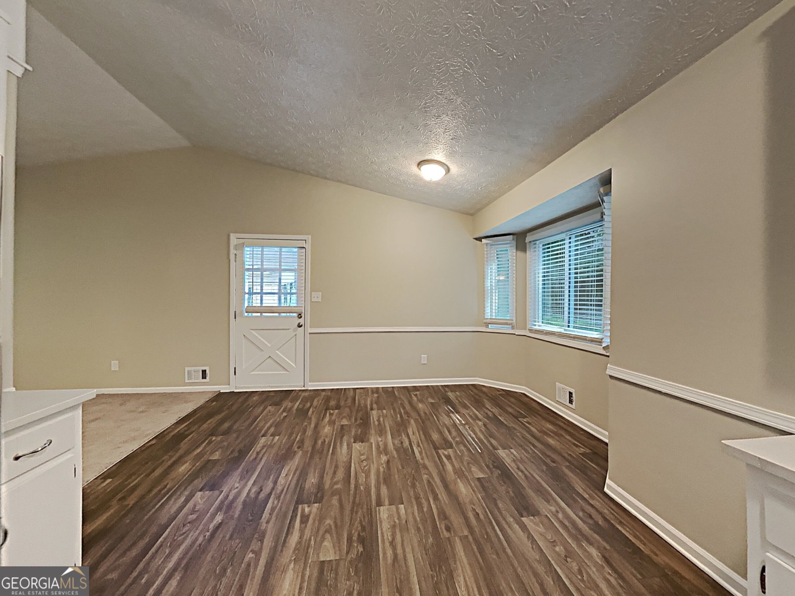 322 Hardwood Lane Lawrenceville - Photo 7