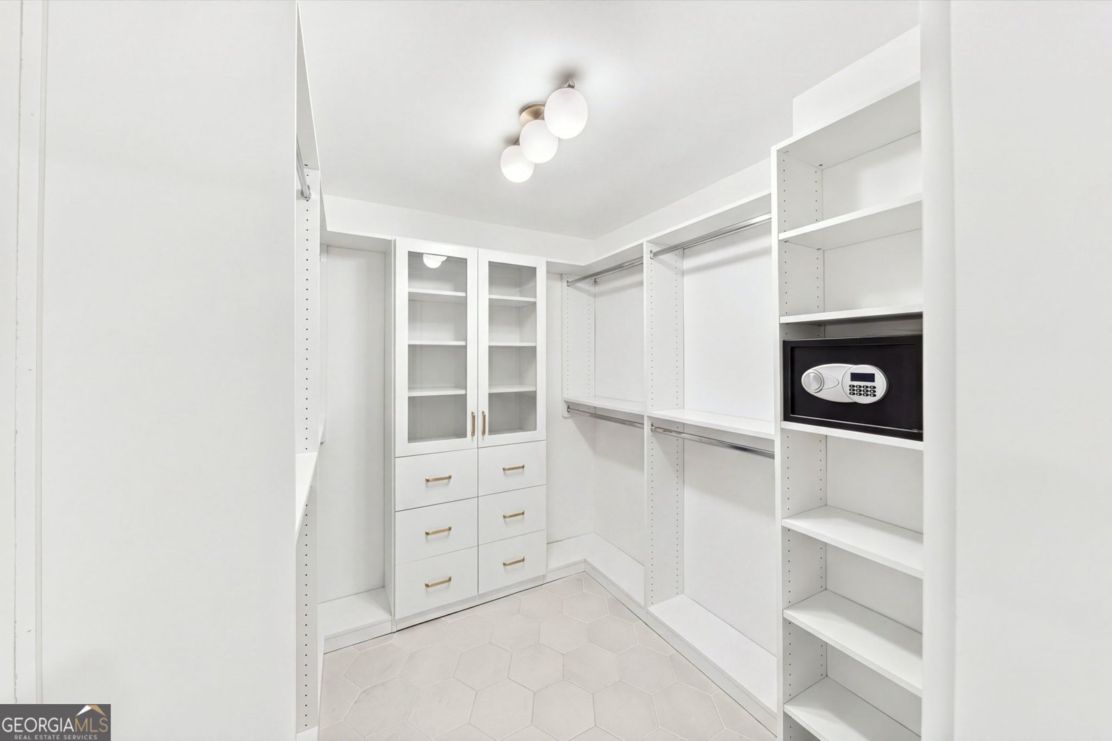 2376 Hampton Park Drive Buford - Photo 32
