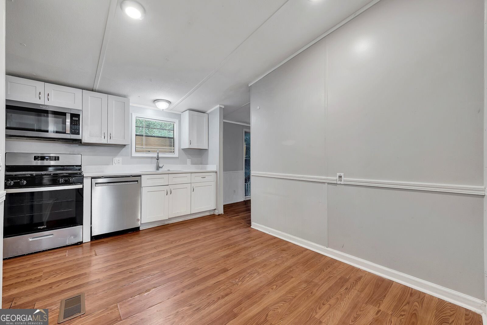 304 Second Street Woodstock - Photo 7