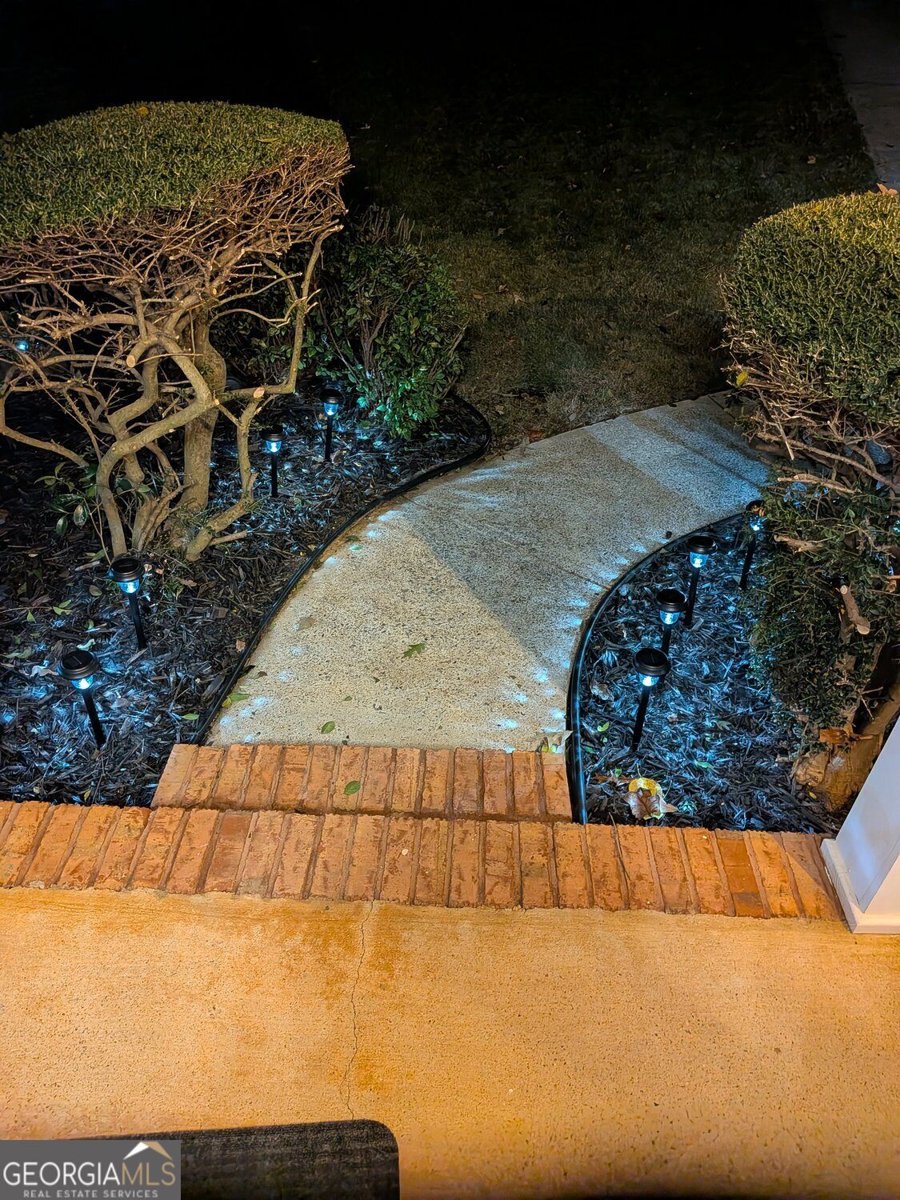 2121 Little River Drive Suwanee - Photo 31