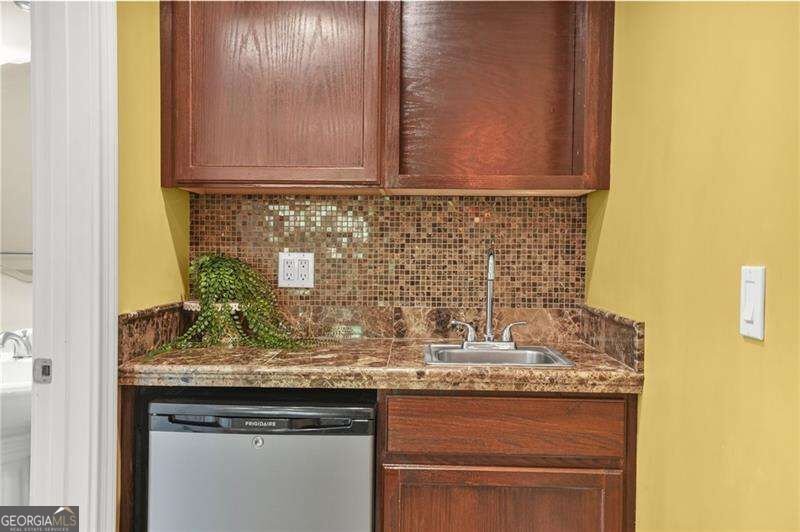 909 Landsdowne Cove Canton - Photo 79