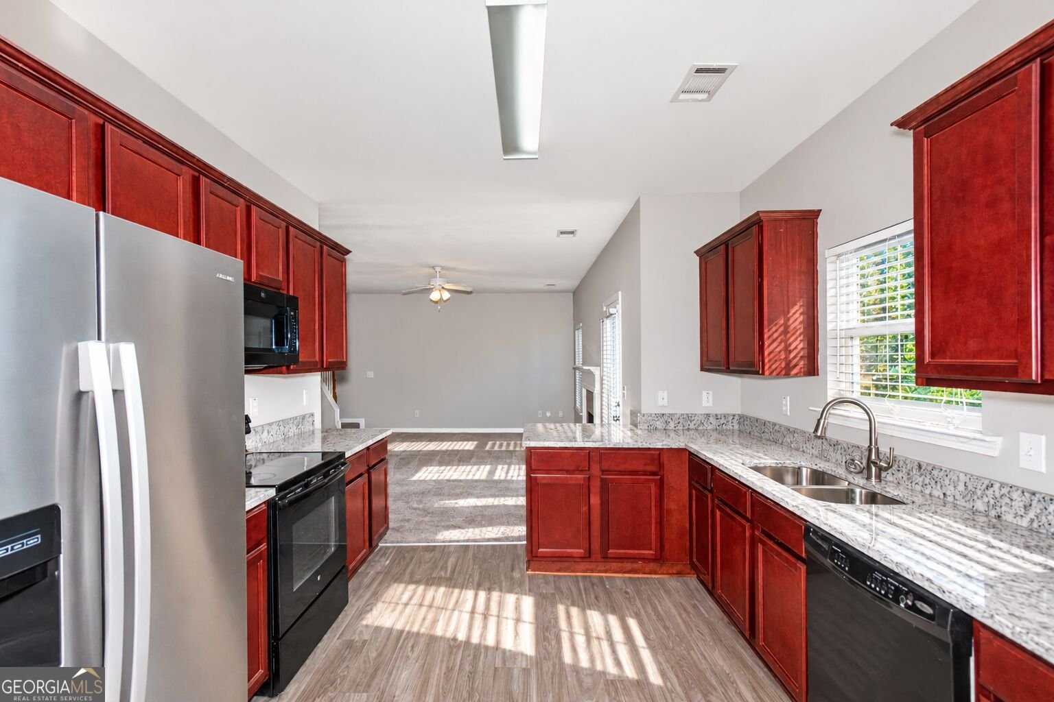 19 Black Diamond Drive Fairburn - Photo 6