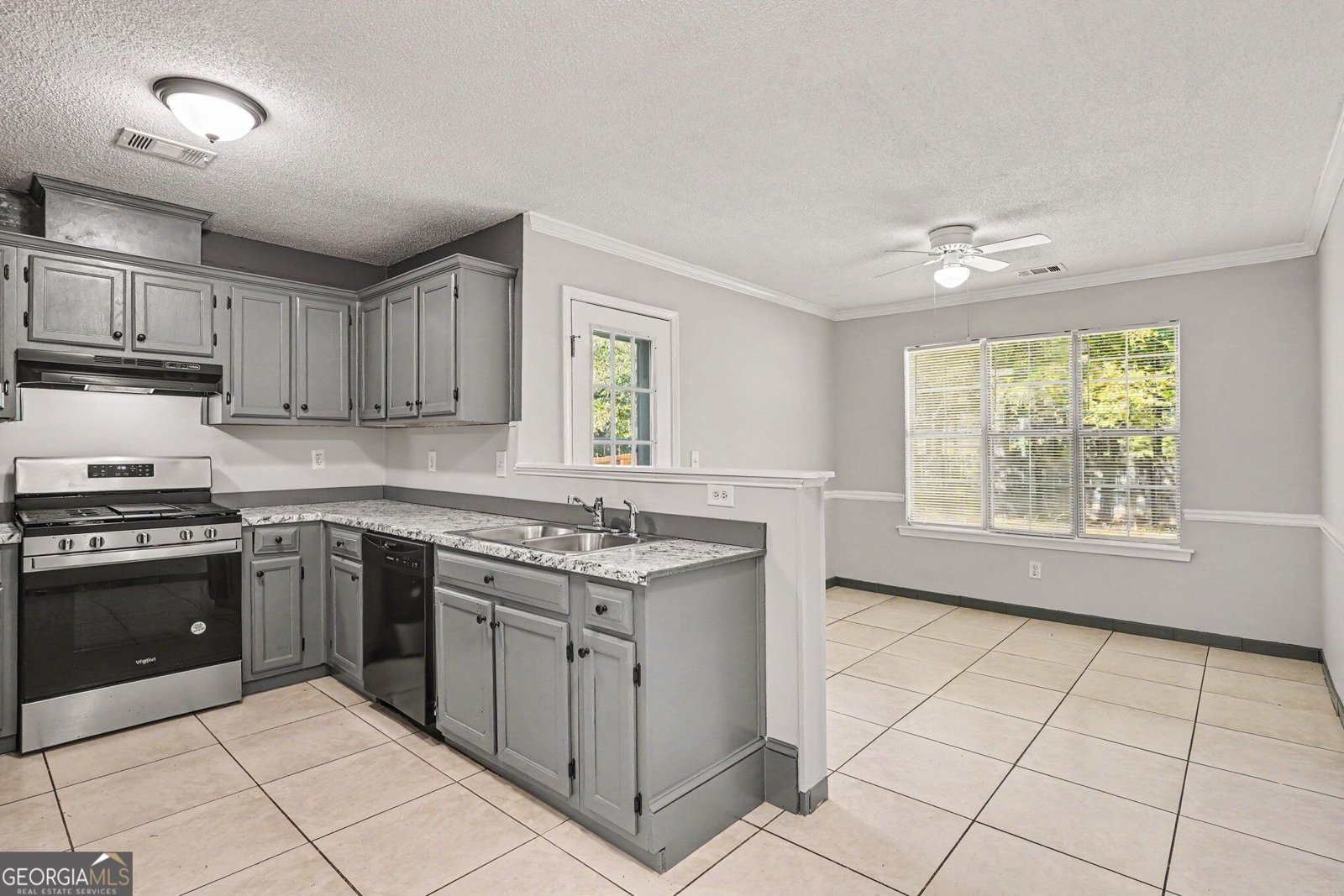 254 Summer Hill Circle Stockbridge - Photo 10