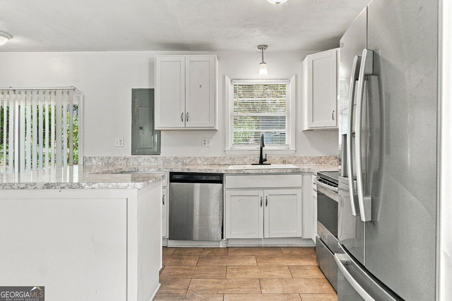 556 Monticello Drive Mableton - Photo 7