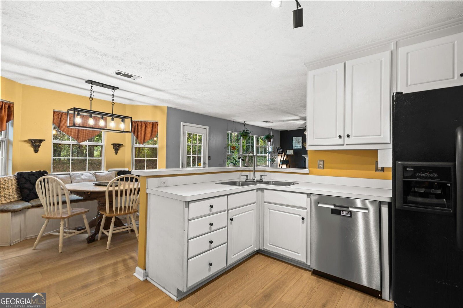 2520 Marthagem Court Lawrenceville - Photo 11