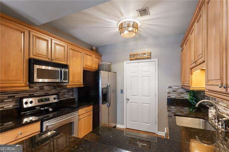 506 Vinings Forest Court Smyrna - Photo 14
