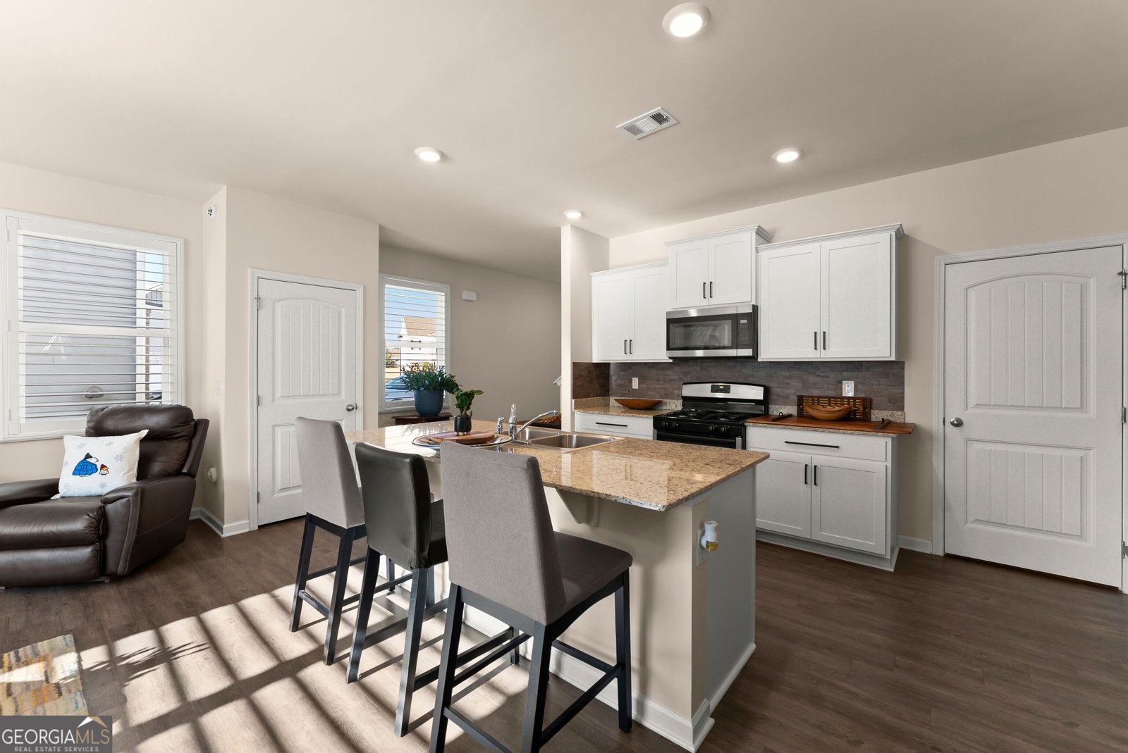 5229 Wild Berry Court Oakwood - Photo 8