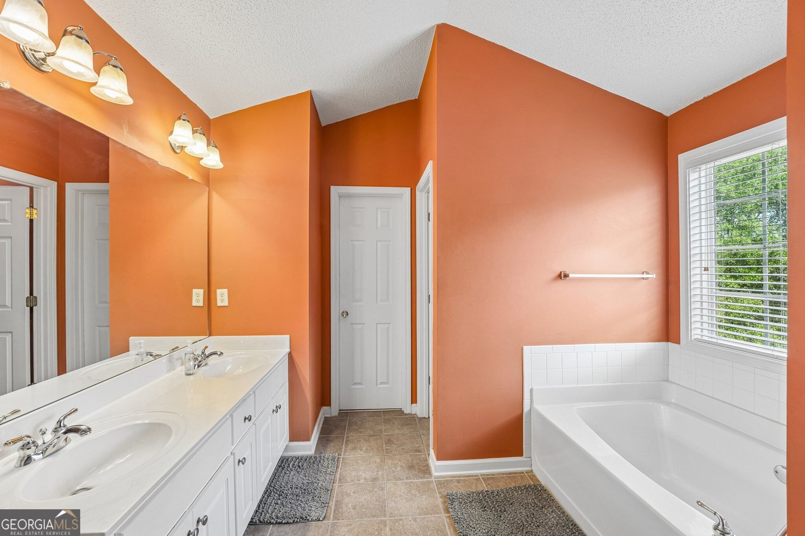 376 The Gables Drive McDonough - Photo 23