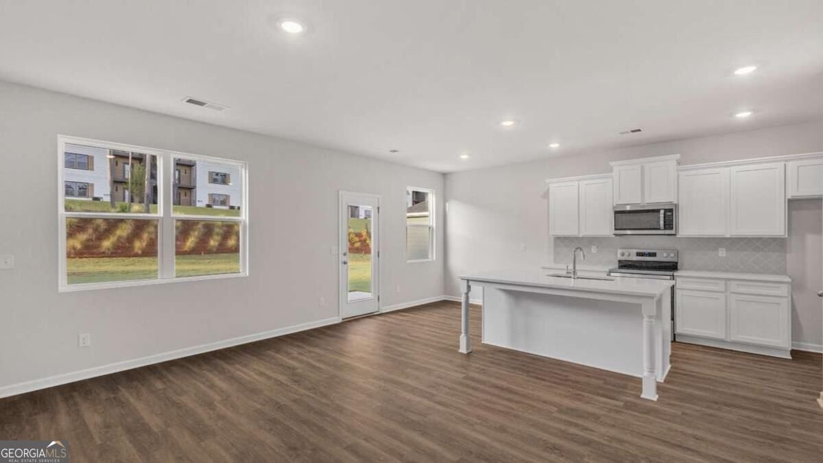 209 Villa Drive Athens - Photo 7