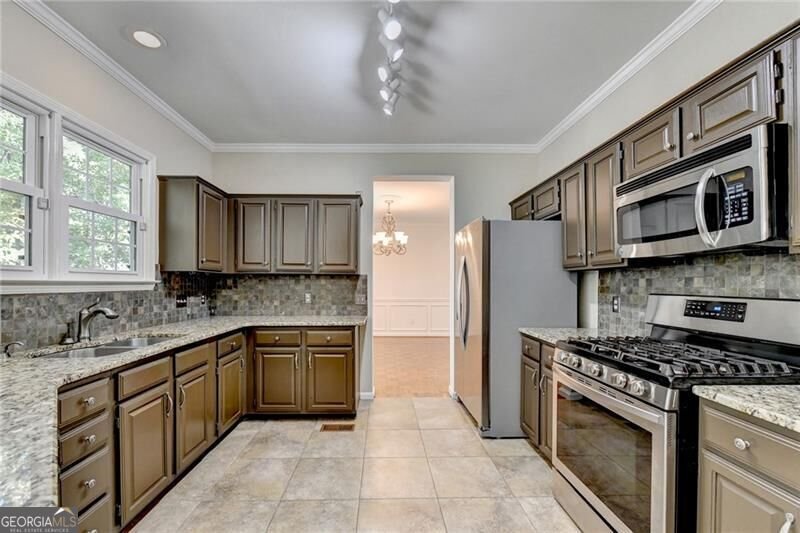 4440 Pinehollow Court Johns Creek - Photo 11