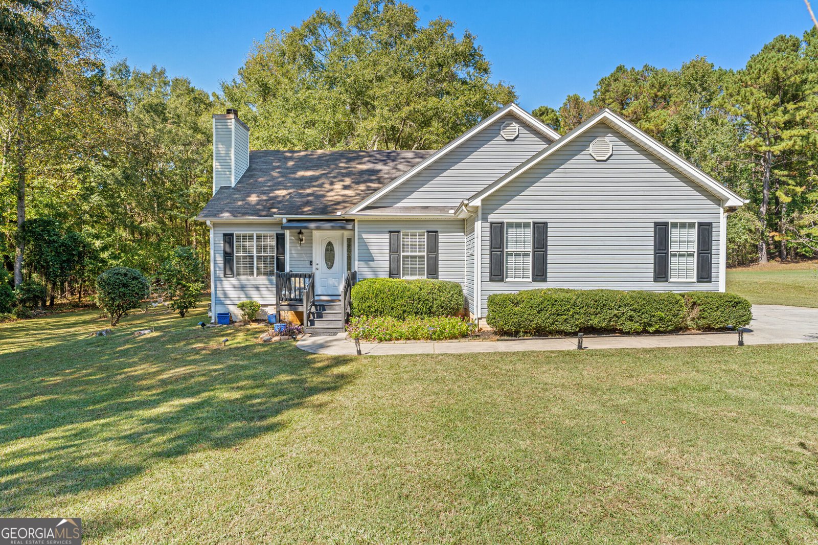 95 Otara Woods Drive Newnan - main photo