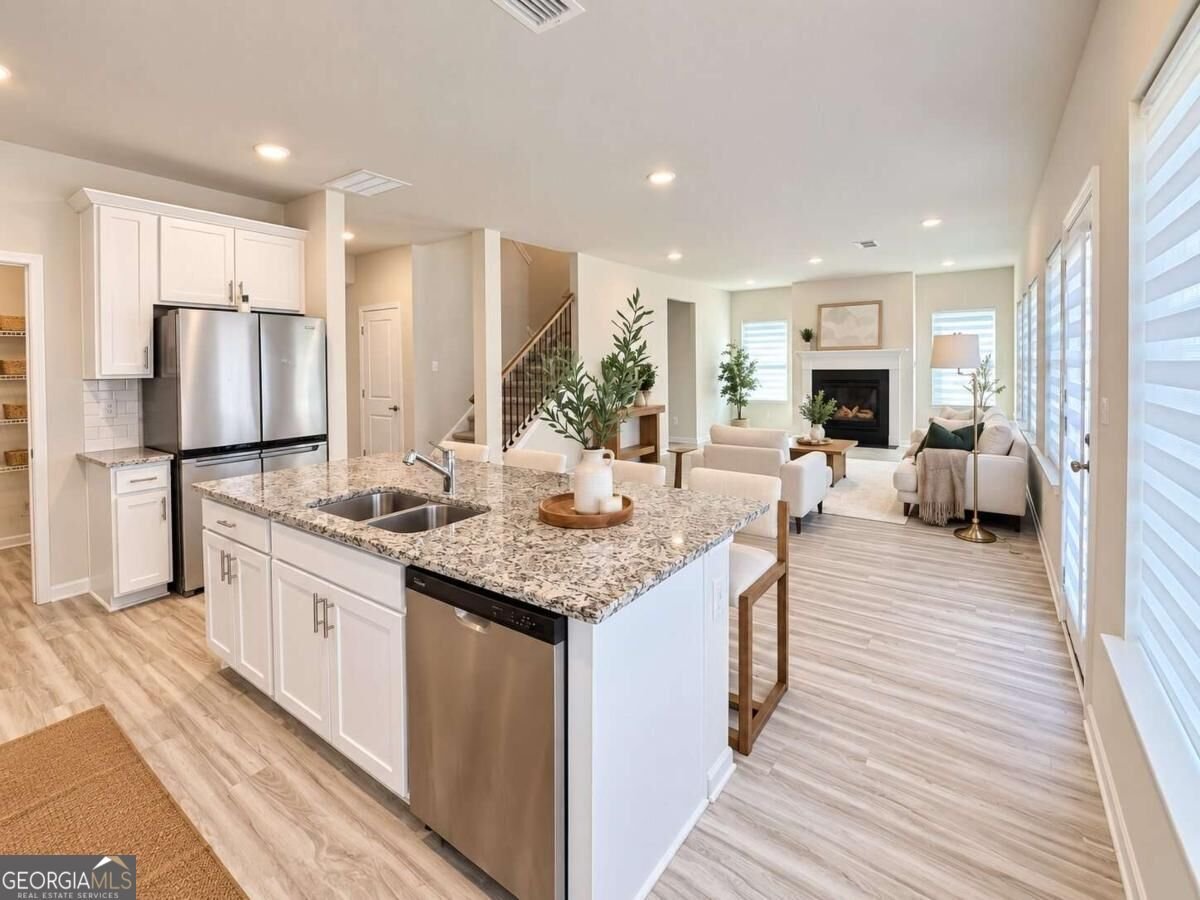 3774 Commodore Court Buford - Photo 8