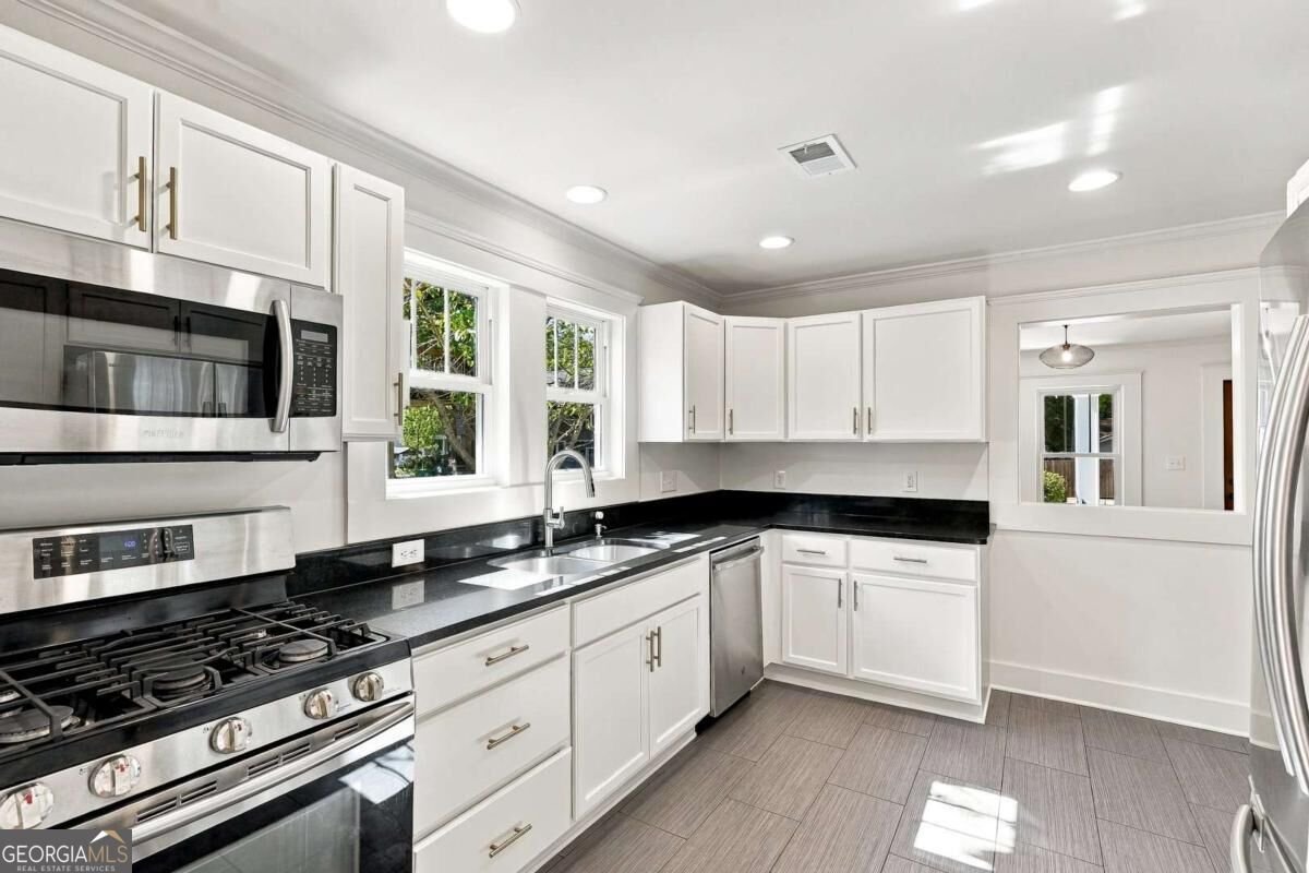 2751 Mathews Street Smyrna - Photo 14