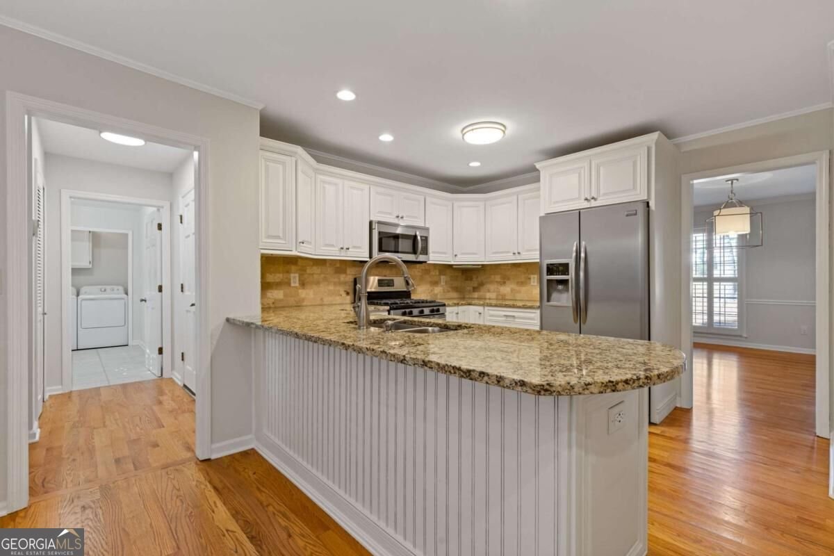 2406 Emory Lane Marietta - Photo 9