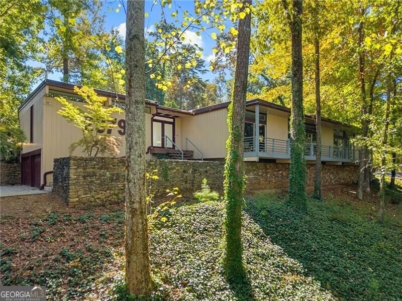 2979 Ridge Valley Road Atlanta - main photo