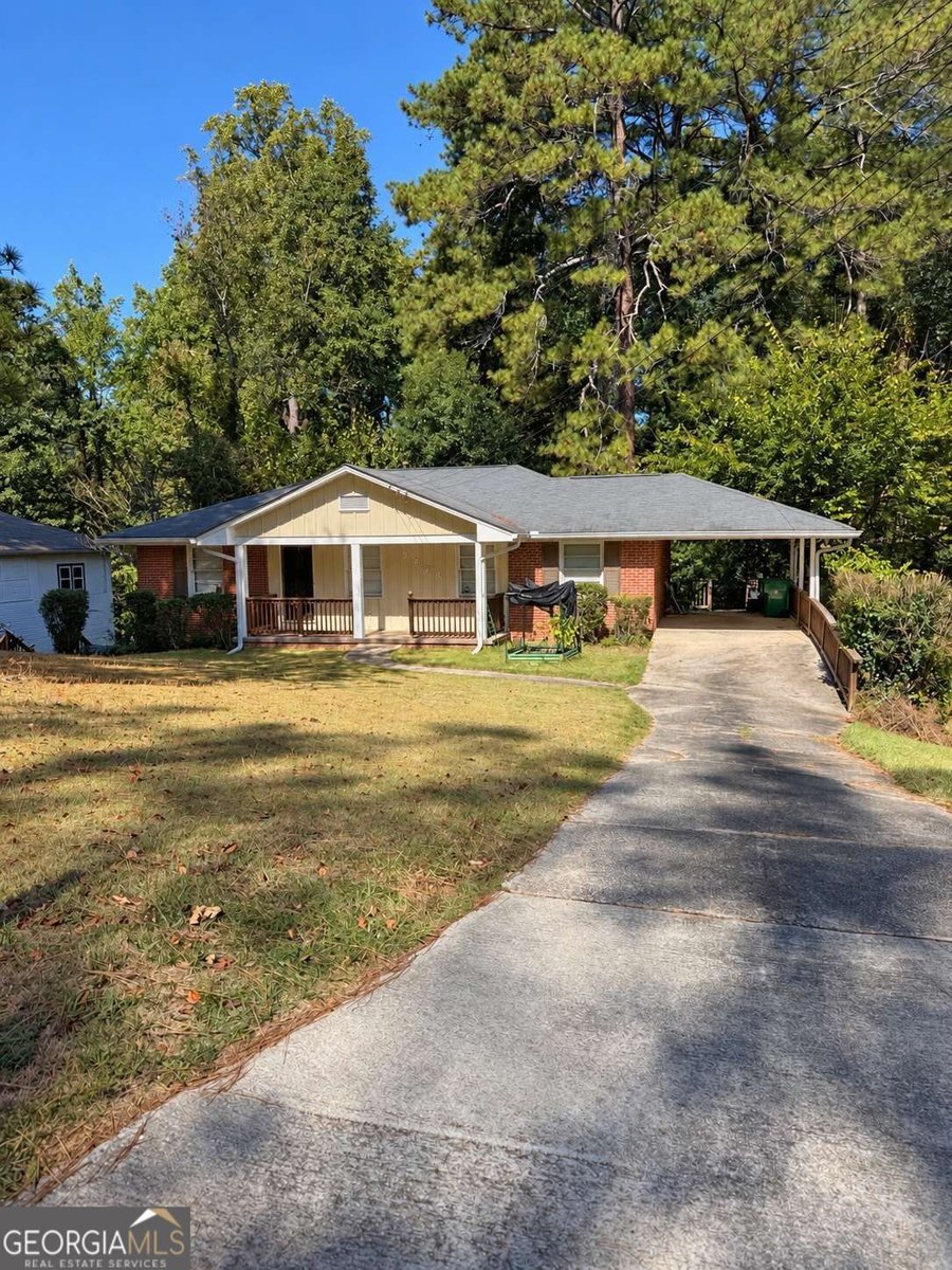 3404 Springlake Drive Decatur - main photo