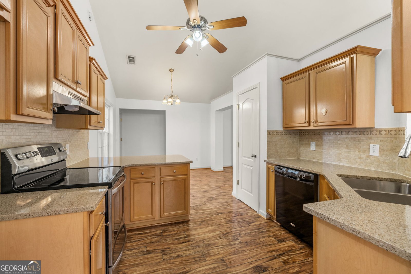 123 Berry Hill Lane Hoschton - Photo 10
