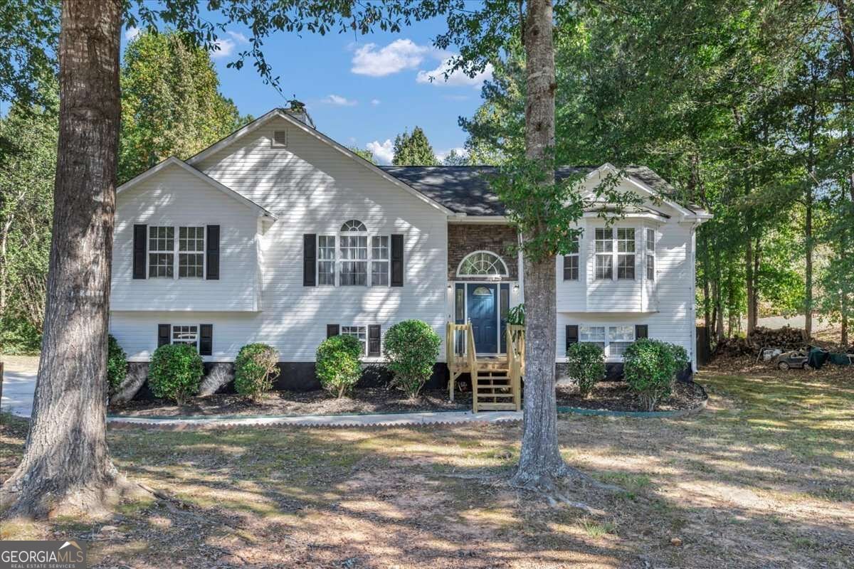 2616 Chesterbrooke Drive Lithia Springs - main photo
