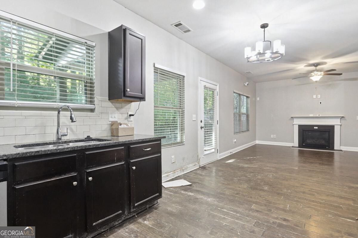 4186 Woodland Park Drive Atlanta - Photo 11