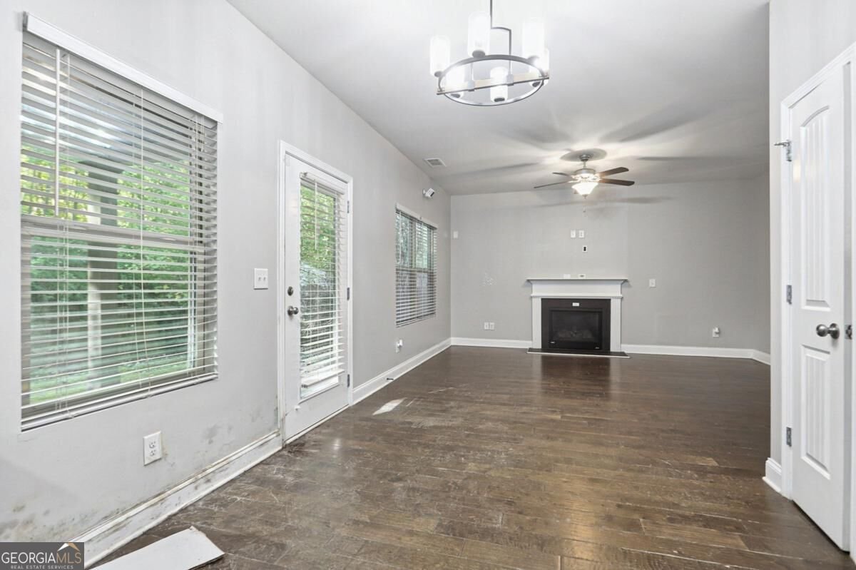 4186 Woodland Park Drive Atlanta - Photo 7