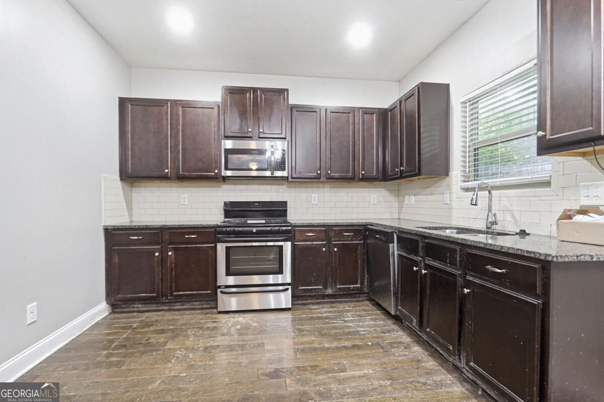 4186 Woodland Park Drive Atlanta - Photo 9