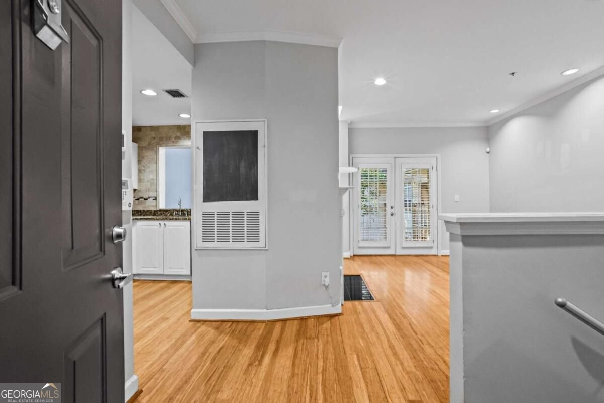 220 Renaissance Parkway Atlanta - main photo
