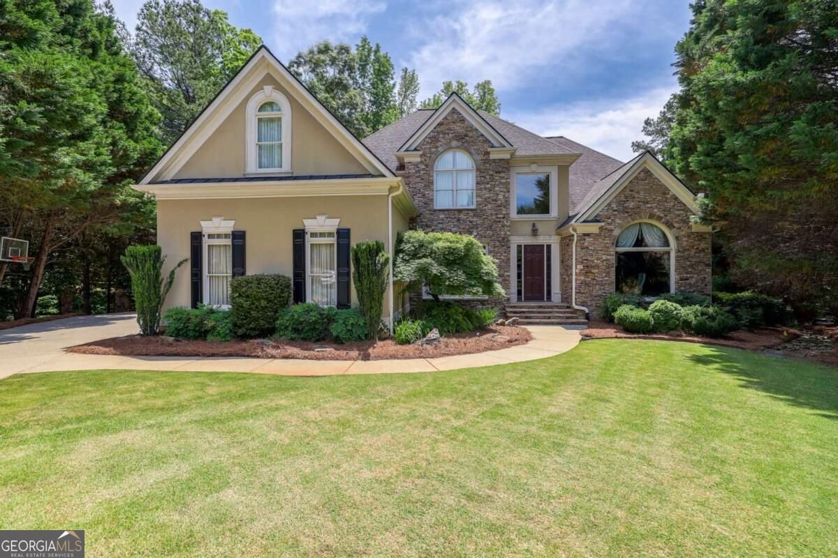 710 Henley Fields Circle Johns Creek - main photo