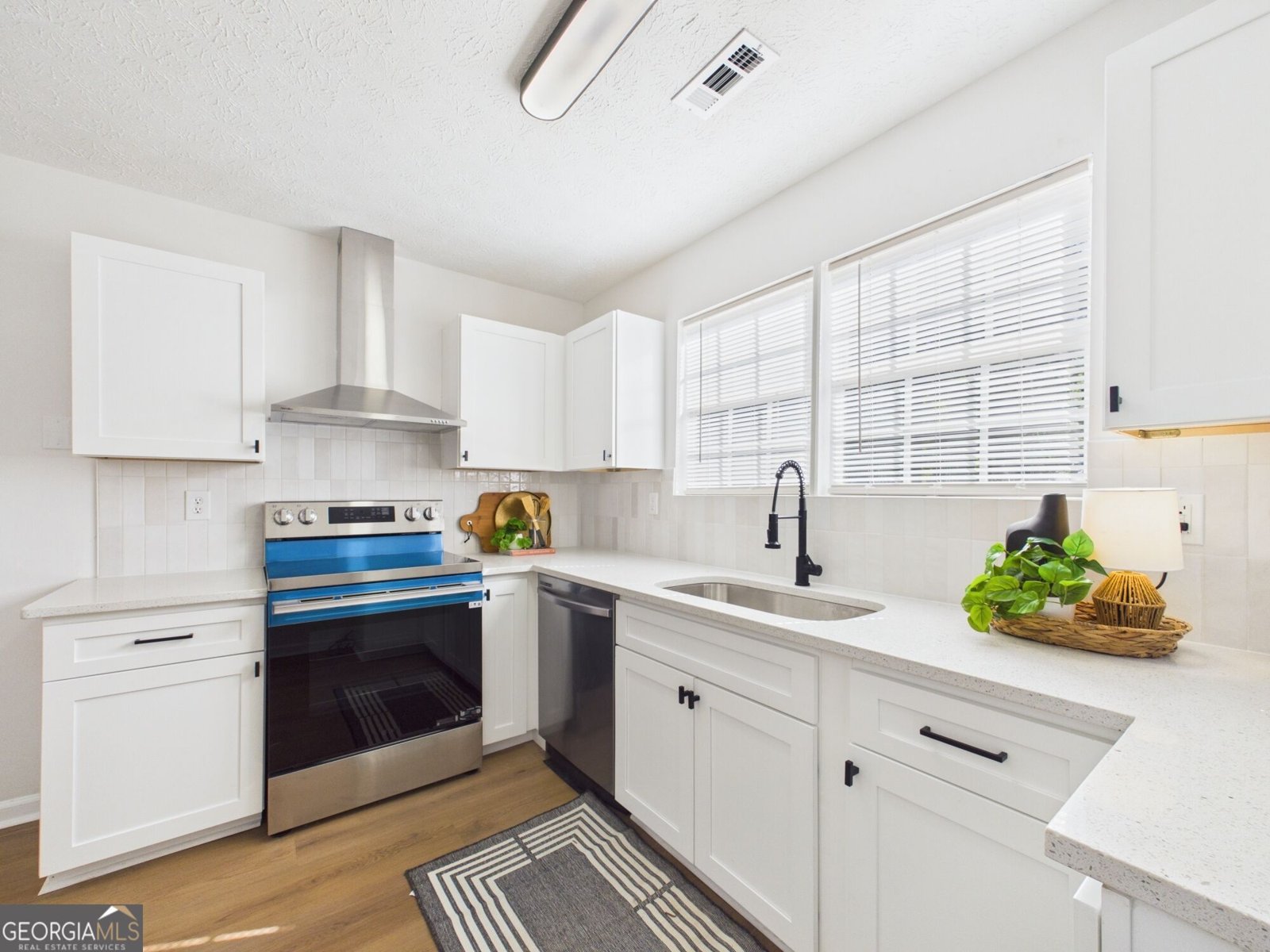642 Morrow Road Forest Park - Photo 10