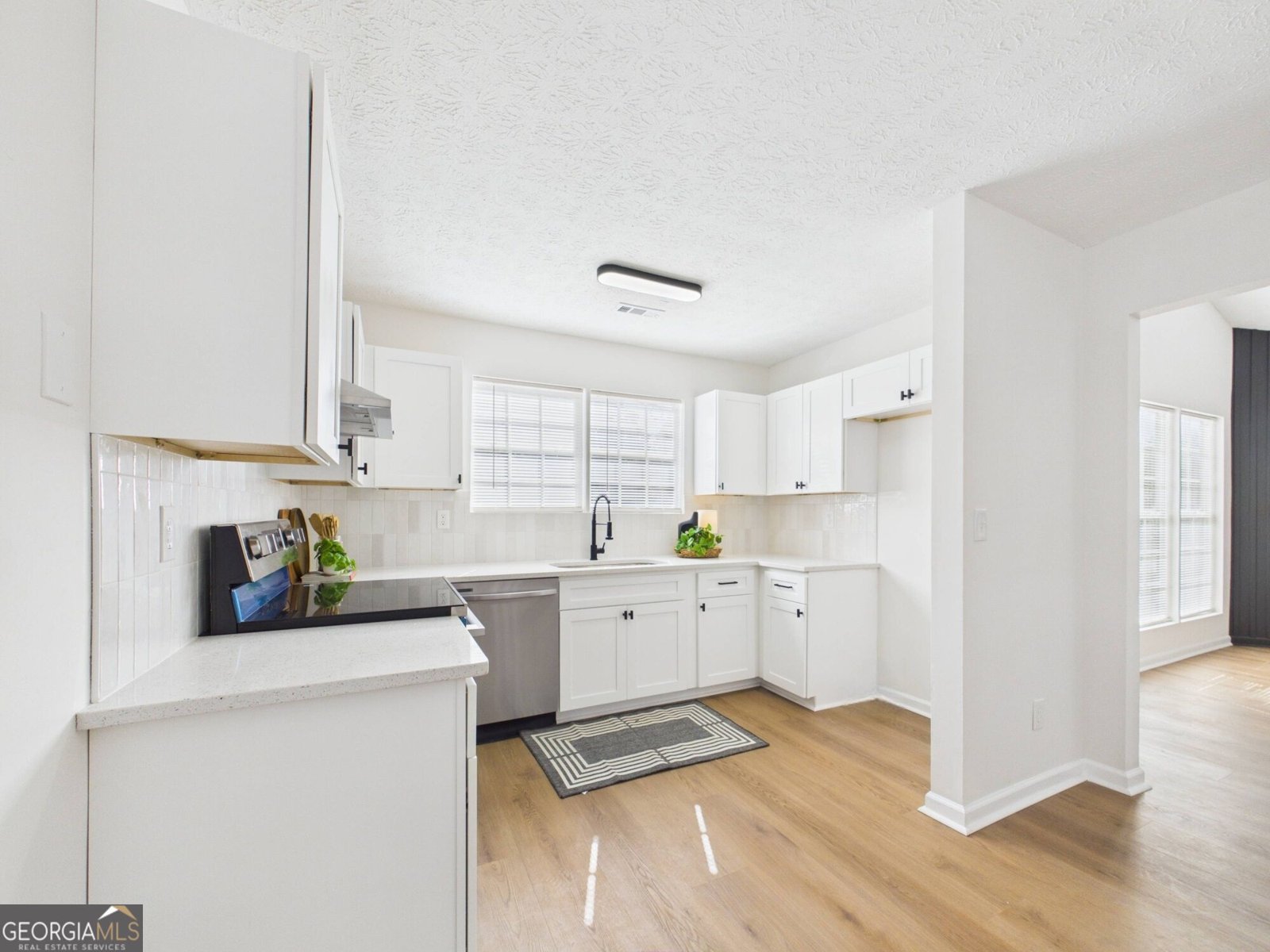 642 Morrow Road Forest Park - Photo 13