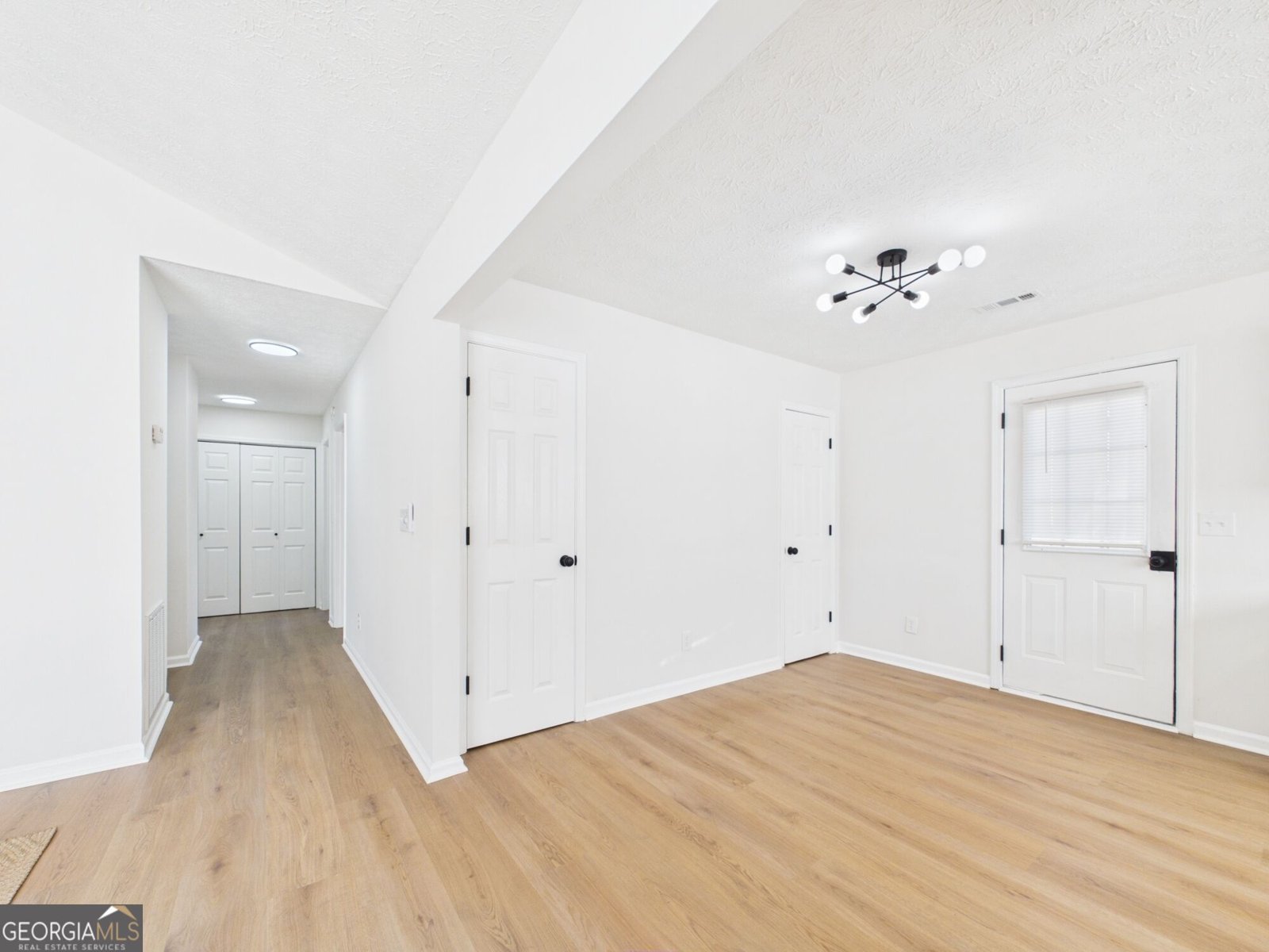 642 Morrow Road Forest Park - Photo 17