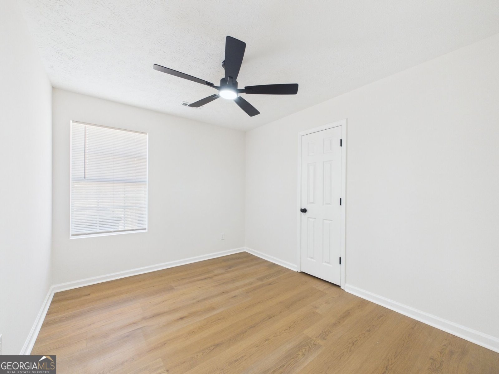 642 Morrow Road Forest Park - Photo 18