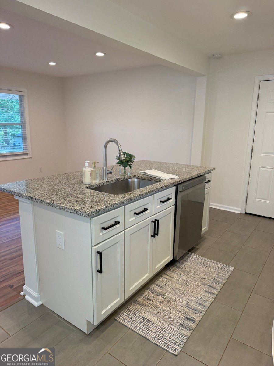 434 Afton Drive Roswell - Photo 6