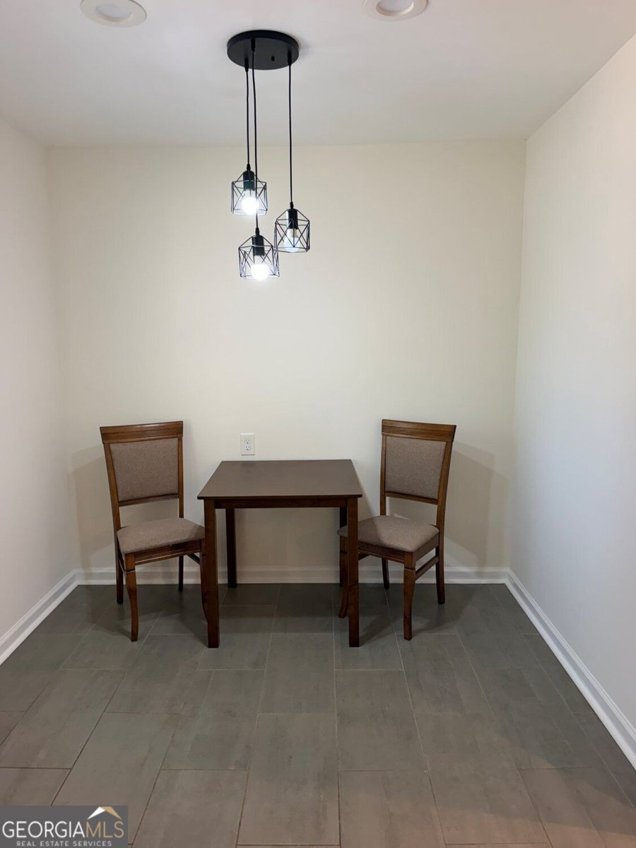 434 Afton Drive Roswell - Photo 8